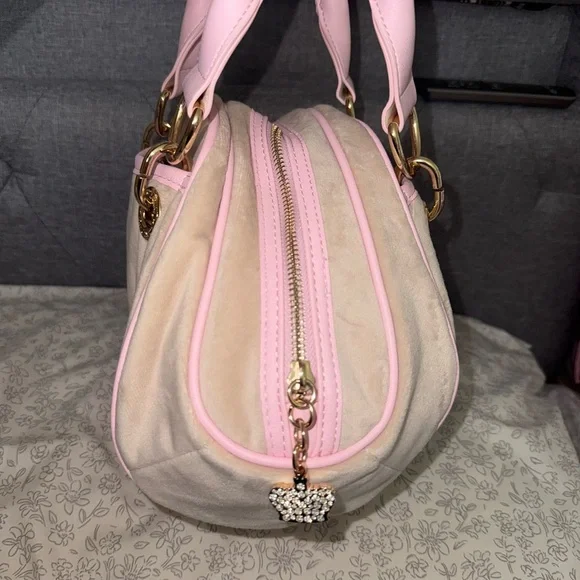 Juicy Couture Dreamy Satchel Purse - Picture 4 of 9